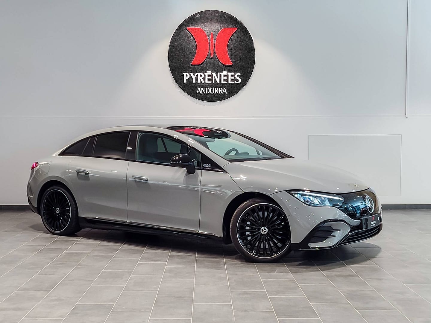 Mercedes-Benz EQE 350