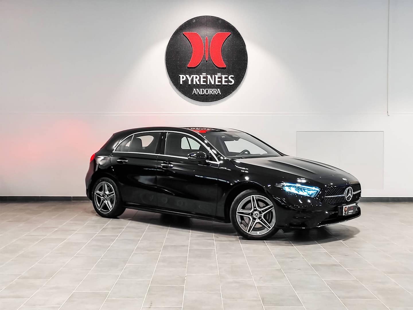 Mercedes-Benz A 250e