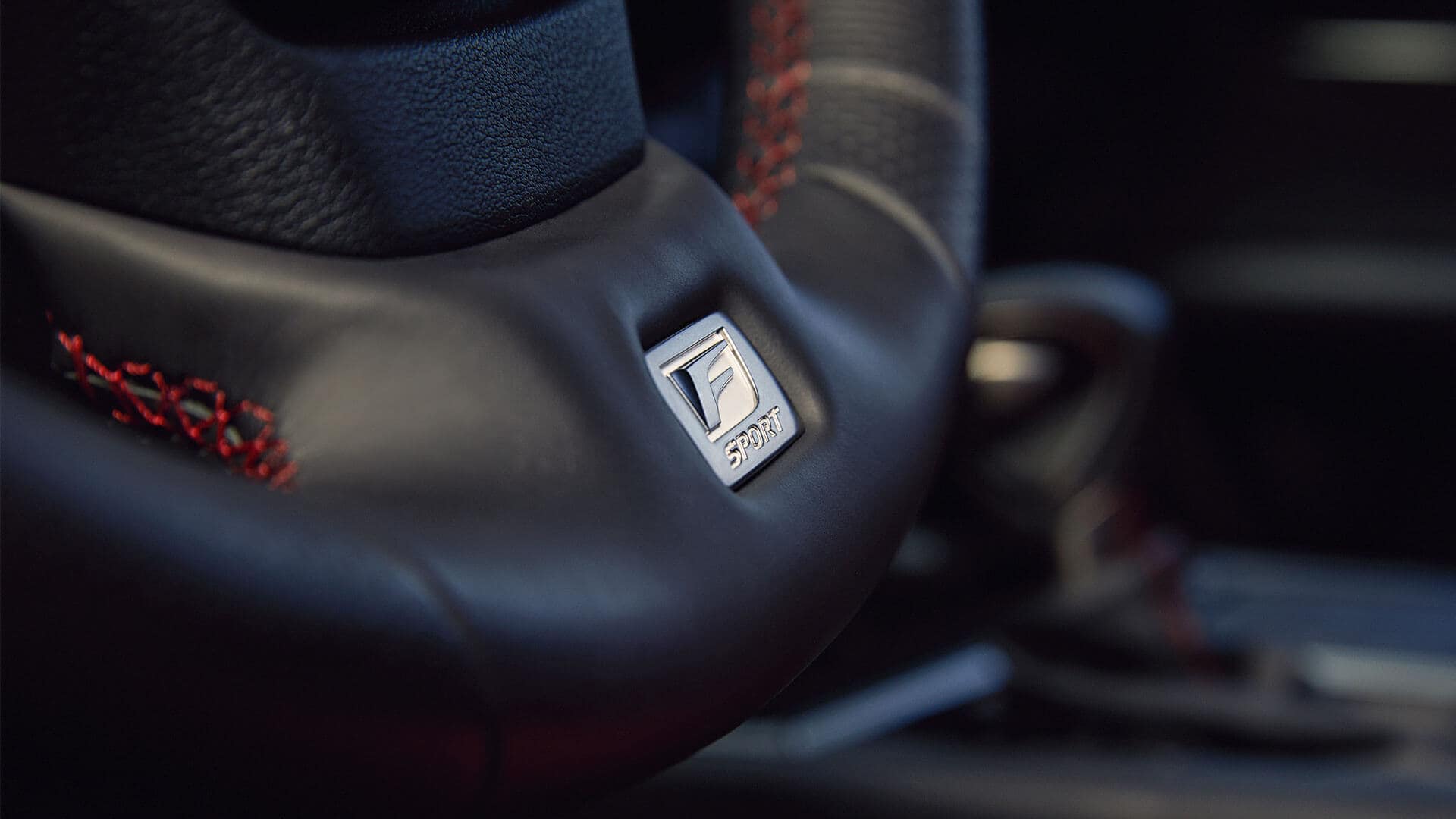 Volant F-Sport Lexus UX