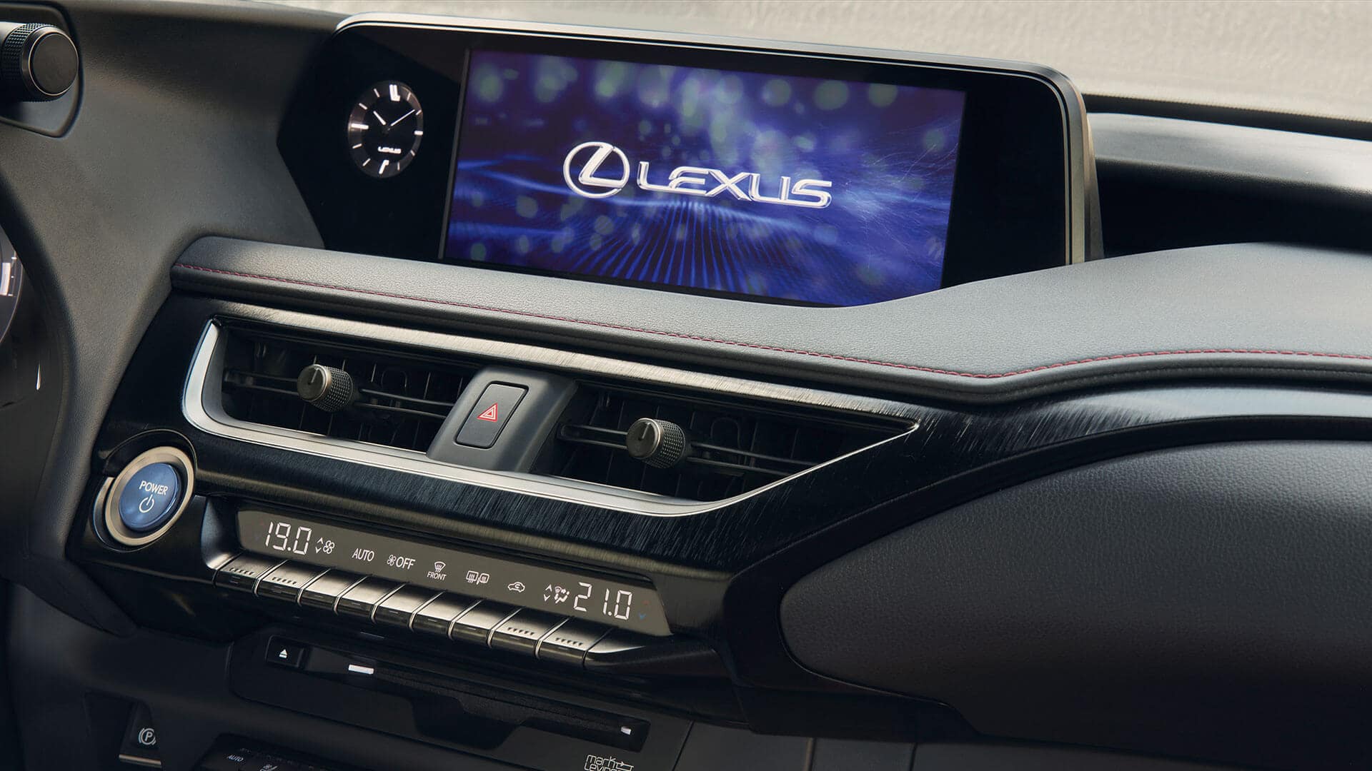 Pantalla Lexus UX