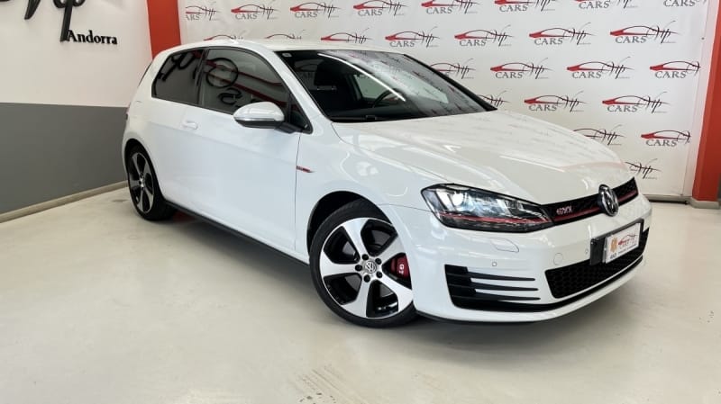 Volkswagen Golf 2.0 GTI