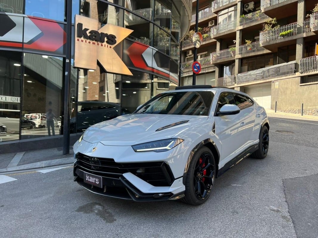Lamborghini Urus Performante