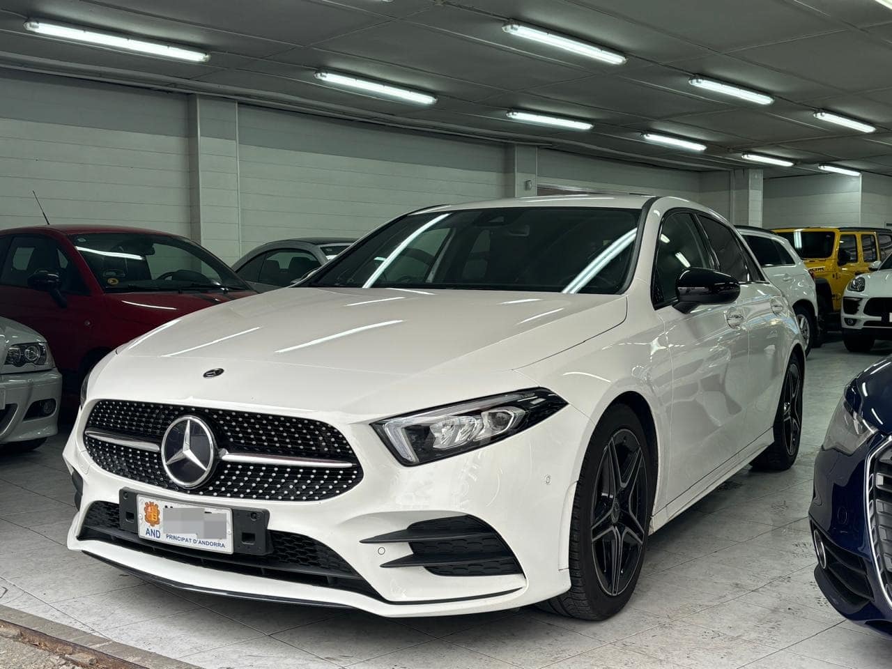 Mercedes-Benz A 220 4 MATIC AMG LINE