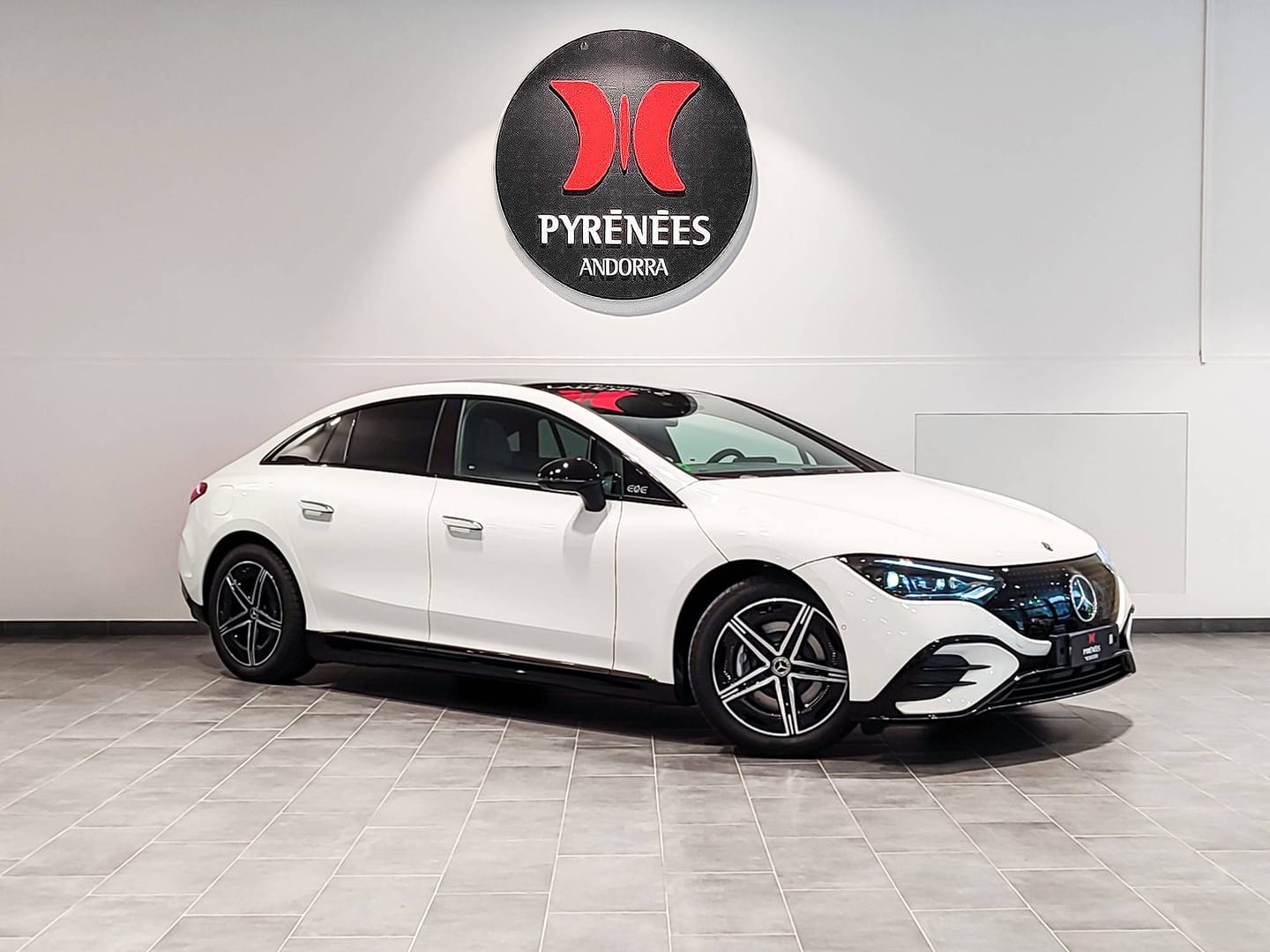 Mercedes-Benz EQE 350 350