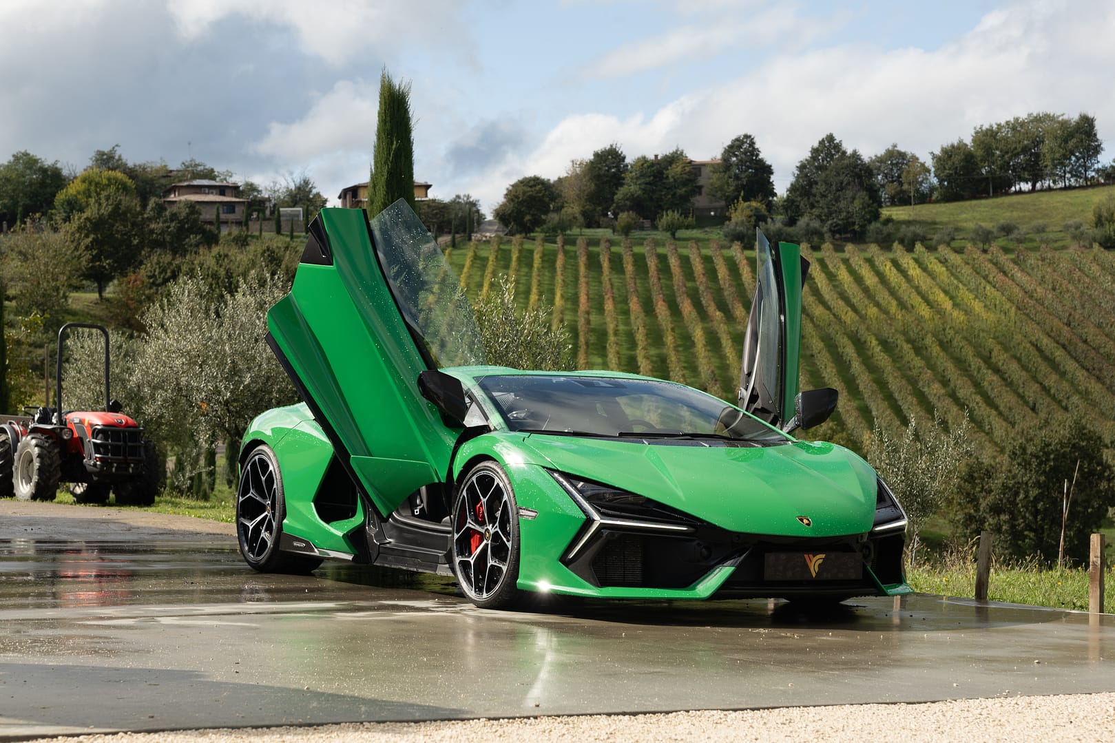 Lamborghini Revuelto