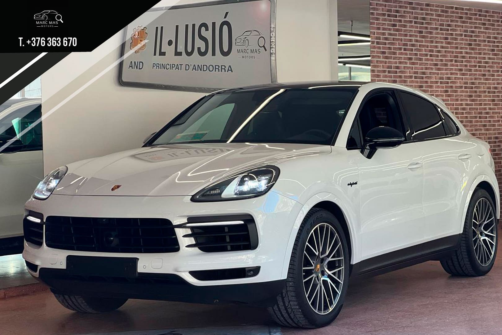 Porsche CayenneCoupe e Hybrid AWD