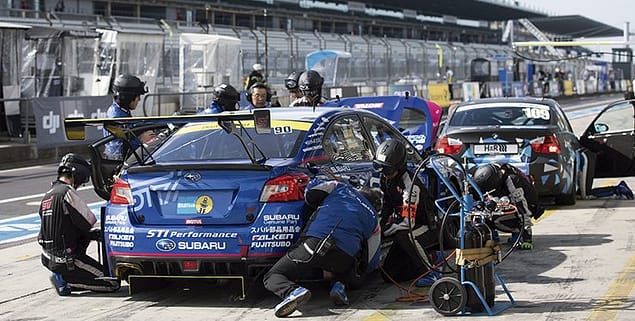 anava direcció a Nurburgring, per disputar les 24h