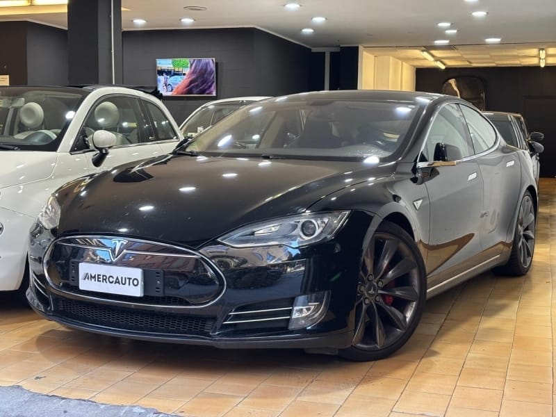 TESLA MODEL S P85+ - Foto 1_1883fab2621c