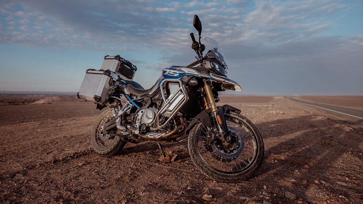 VOGE 900 DSX