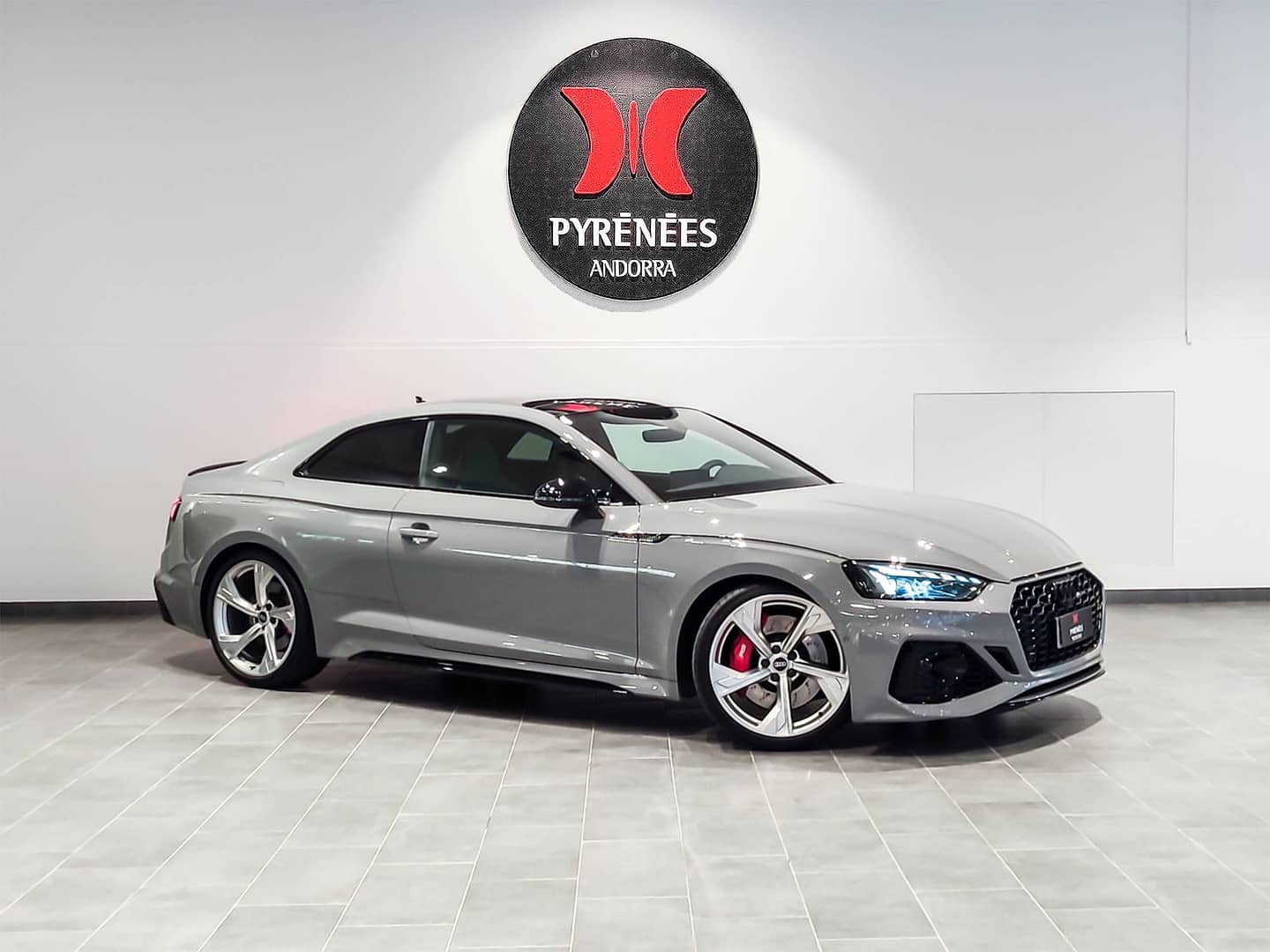 Audi RS5 QUATTRO
