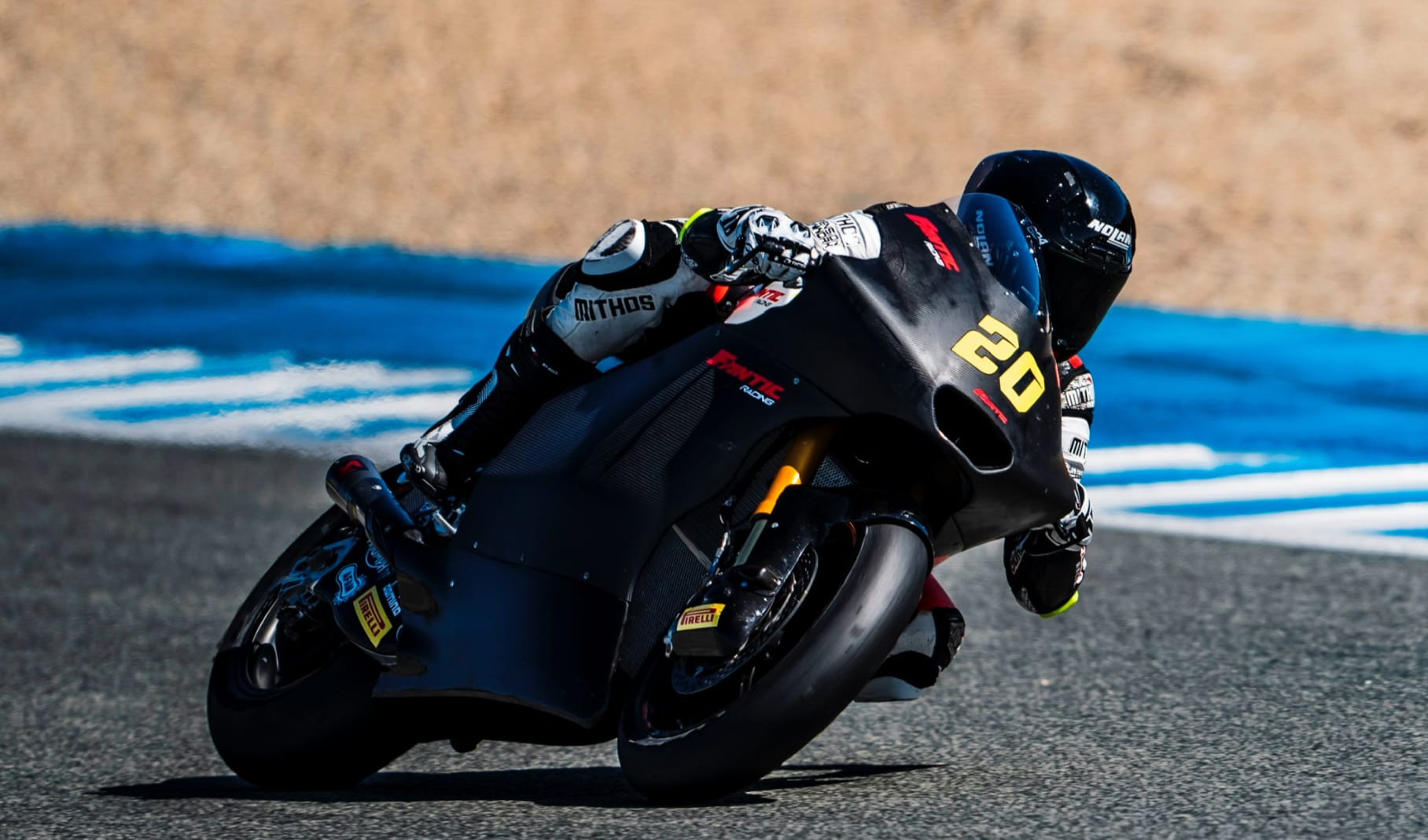 Cardelús segueix completant a Jerez els tests previs al Moto2