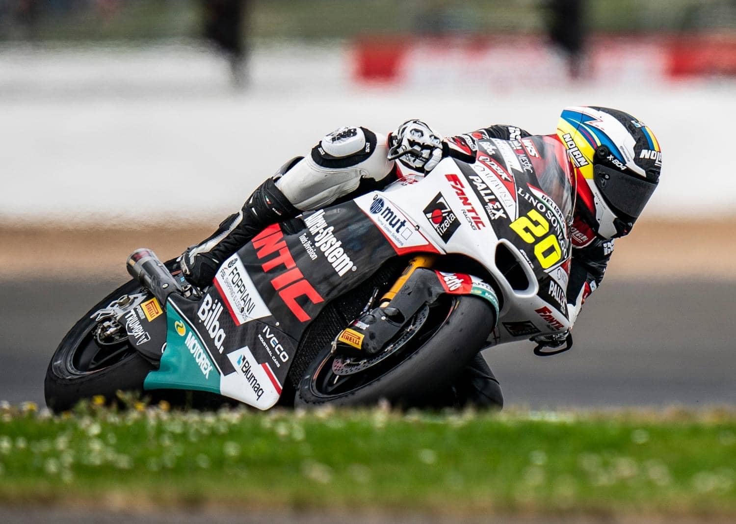 Una caiguda deixa sense opcions a Cardelús a Silverstone