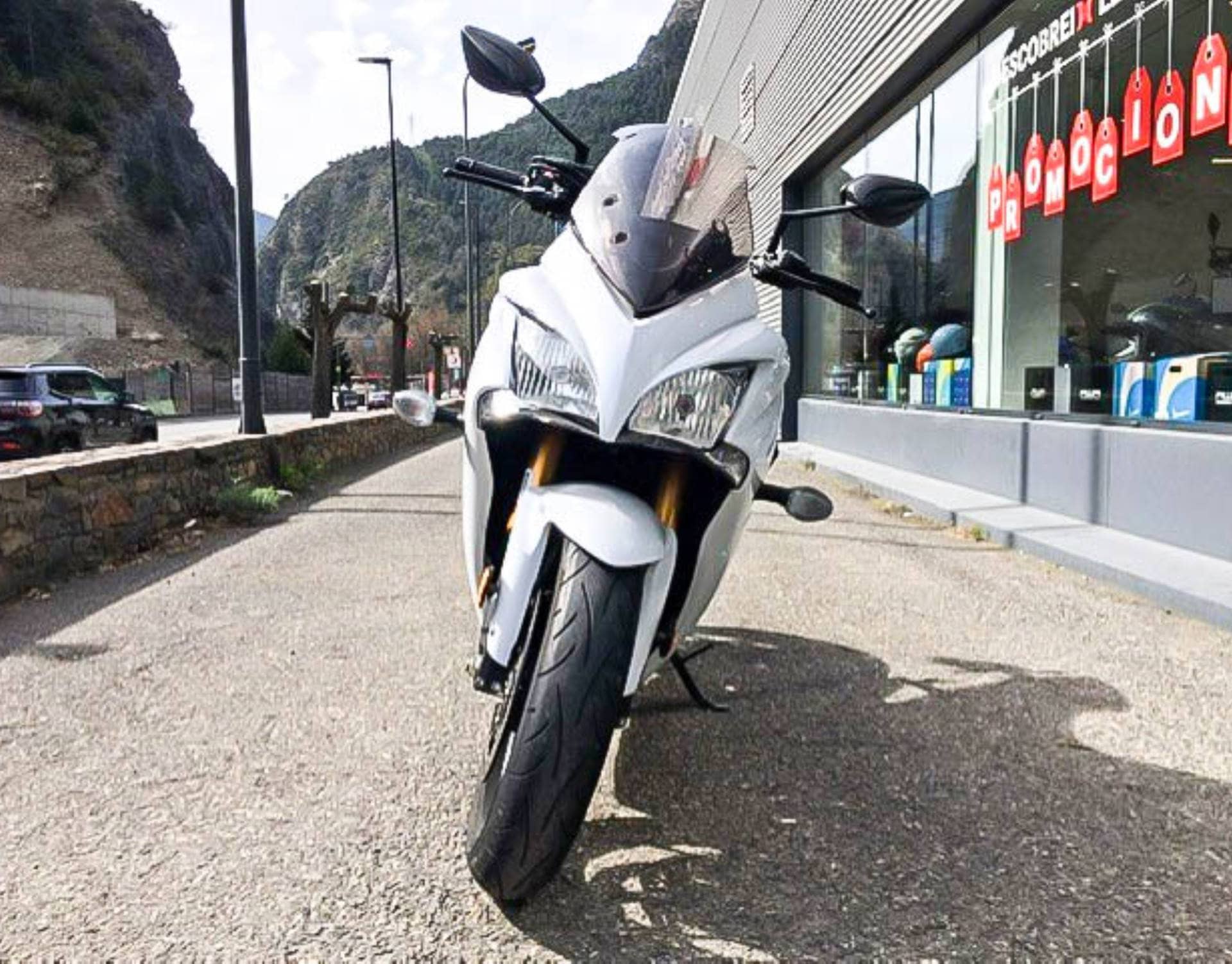 Suzuki GSX S 1000 F